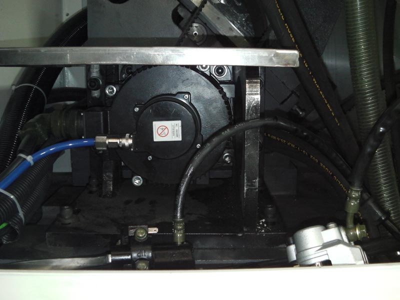 冷却泵采用台湾进口的大排量冷却泵